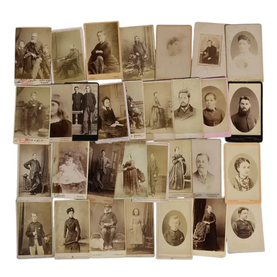 COLLECTION OF EARLY 20THC CARTE DE VISITE & STUDIO PORTRAITS, MOSTLY ENGLISH
